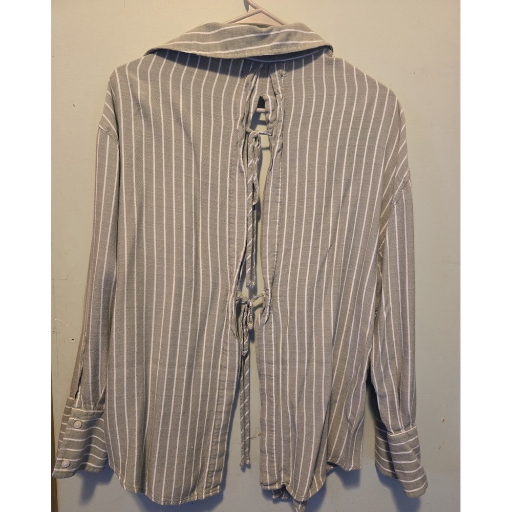 AE Long Sleeve Tie Back Buttonn Up Shirt Medium Striped Cotton Oversized Relaxed - Picture 2 of 9